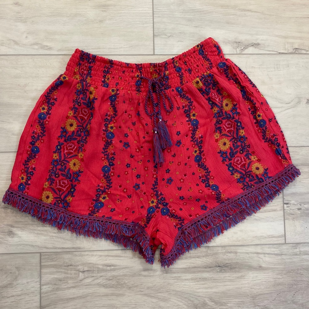Mudd Pull on Floral Shorts Size Small
